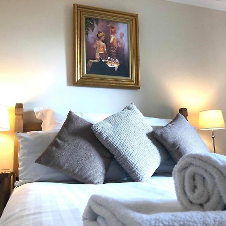 The Llanelwedd Arms Hotel بيلث ويلز المظهر الخارجي الصورة