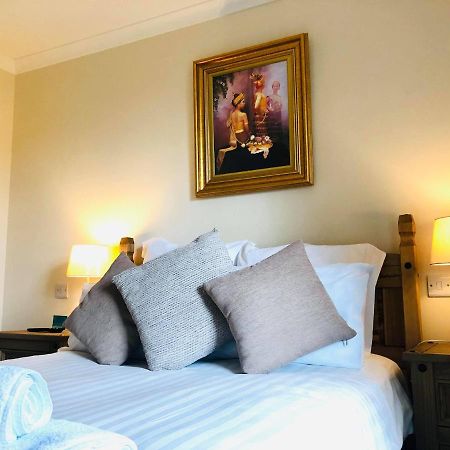 The Llanelwedd Arms Hotel بيلث ويلز المظهر الخارجي الصورة