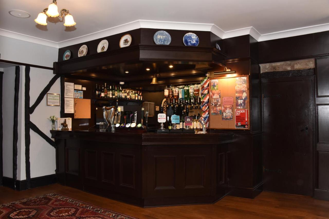 The Llanelwedd Arms Hotel بيلث ويلز المظهر الخارجي الصورة