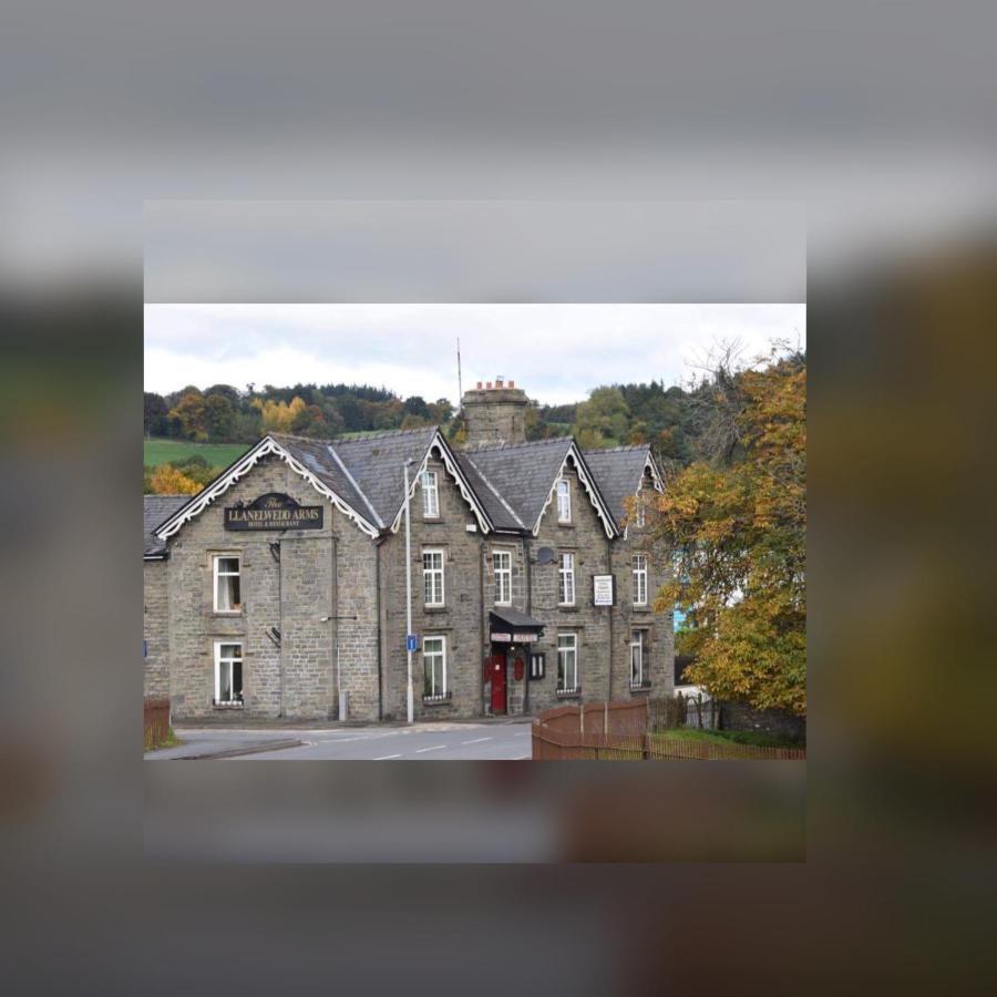 The Llanelwedd Arms Hotel بيلث ويلز المظهر الخارجي الصورة