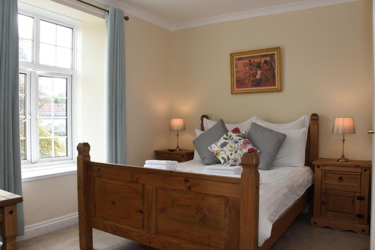 The Llanelwedd Arms Hotel بيلث ويلز المظهر الخارجي الصورة