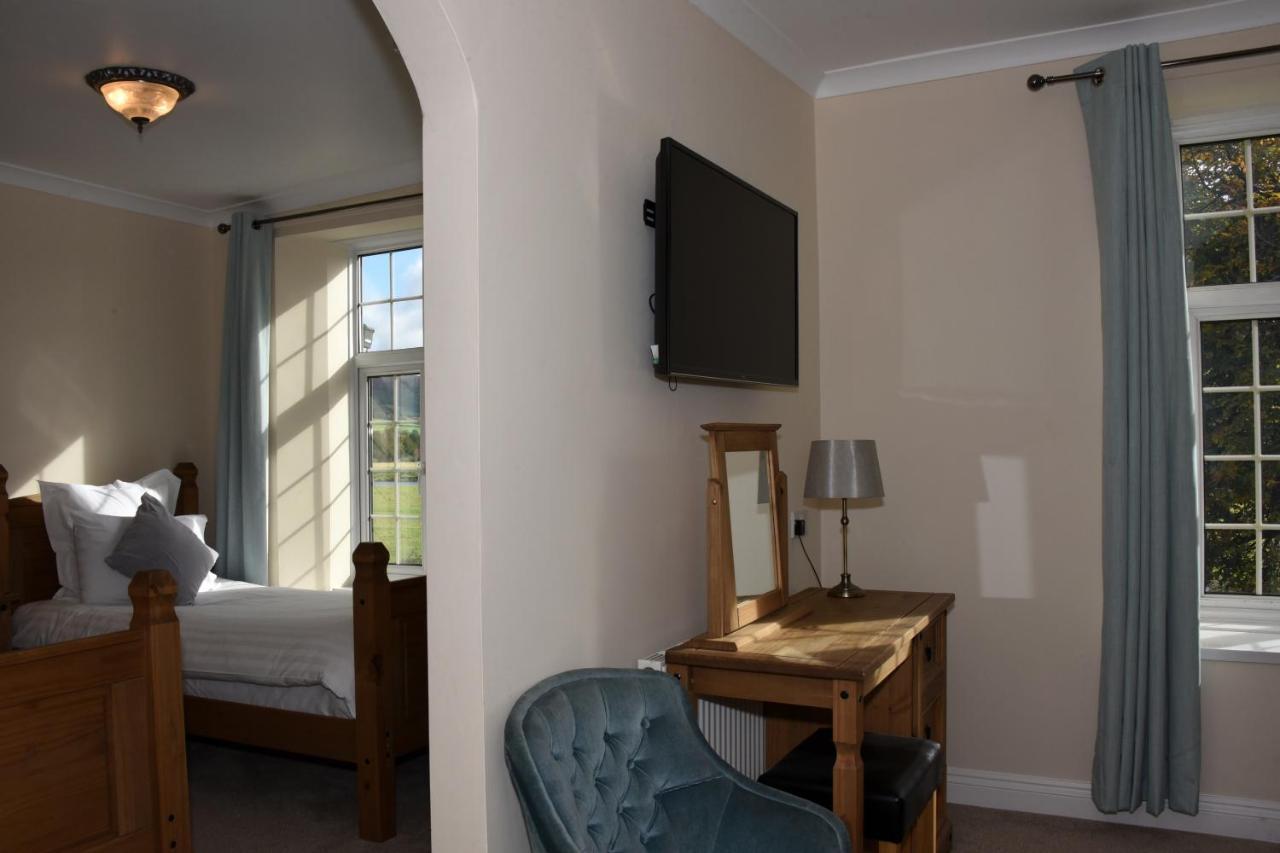 The Llanelwedd Arms Hotel بيلث ويلز المظهر الخارجي الصورة