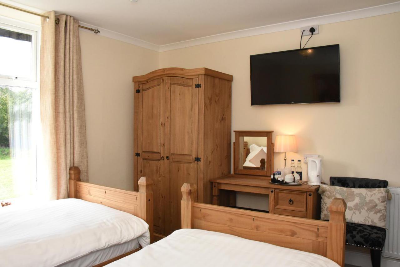 The Llanelwedd Arms Hotel بيلث ويلز المظهر الخارجي الصورة