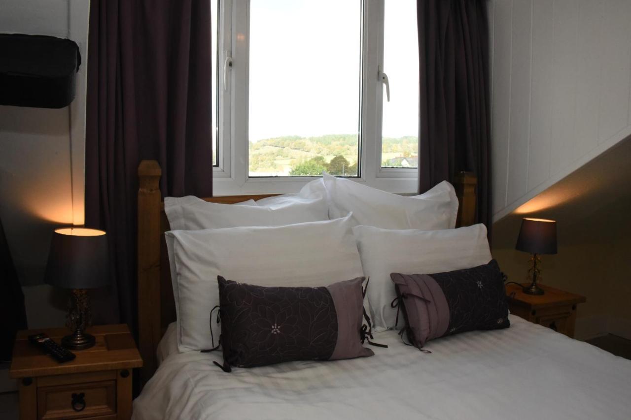 The Llanelwedd Arms Hotel بيلث ويلز المظهر الخارجي الصورة