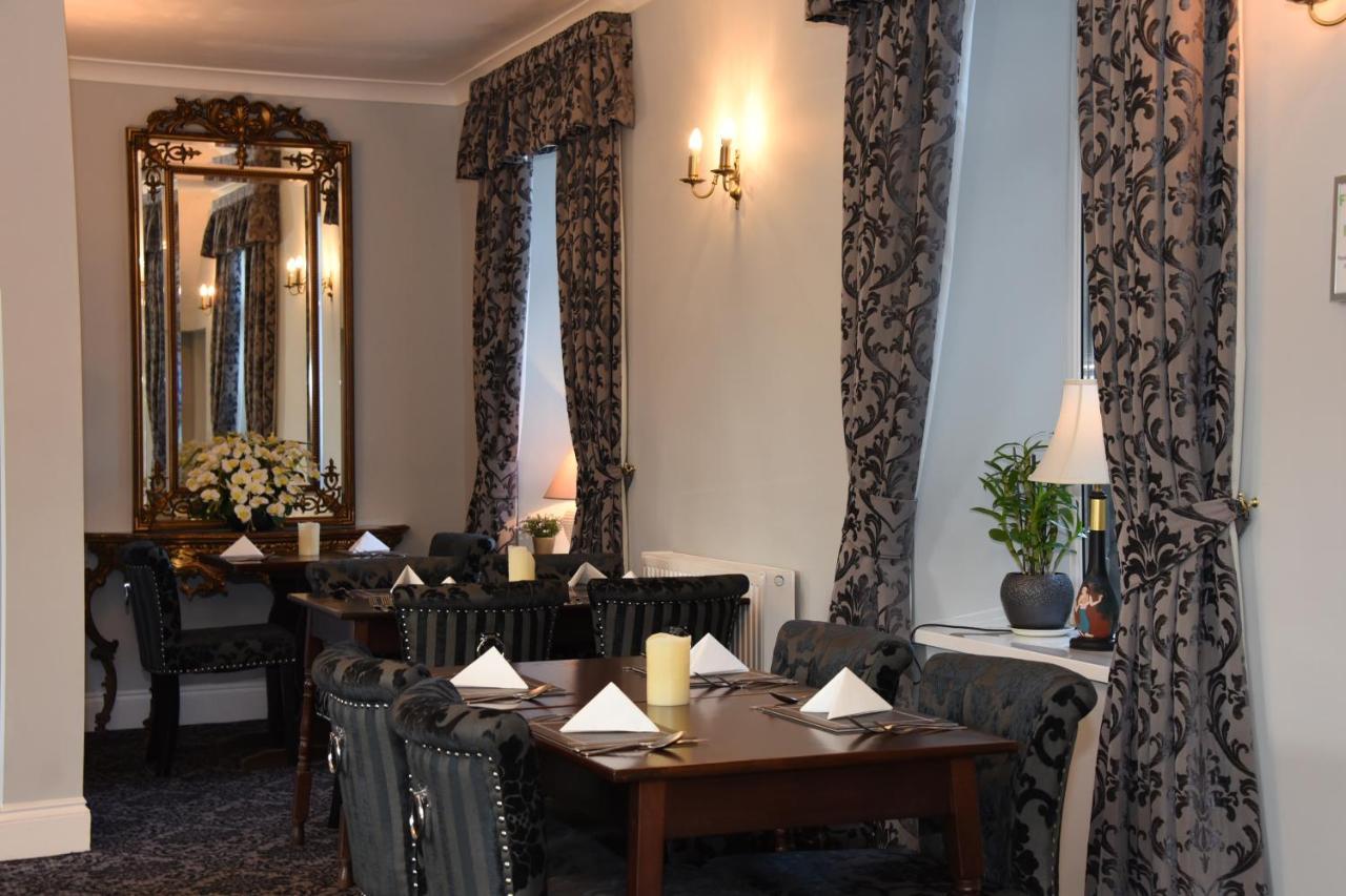 The Llanelwedd Arms Hotel بيلث ويلز المظهر الخارجي الصورة