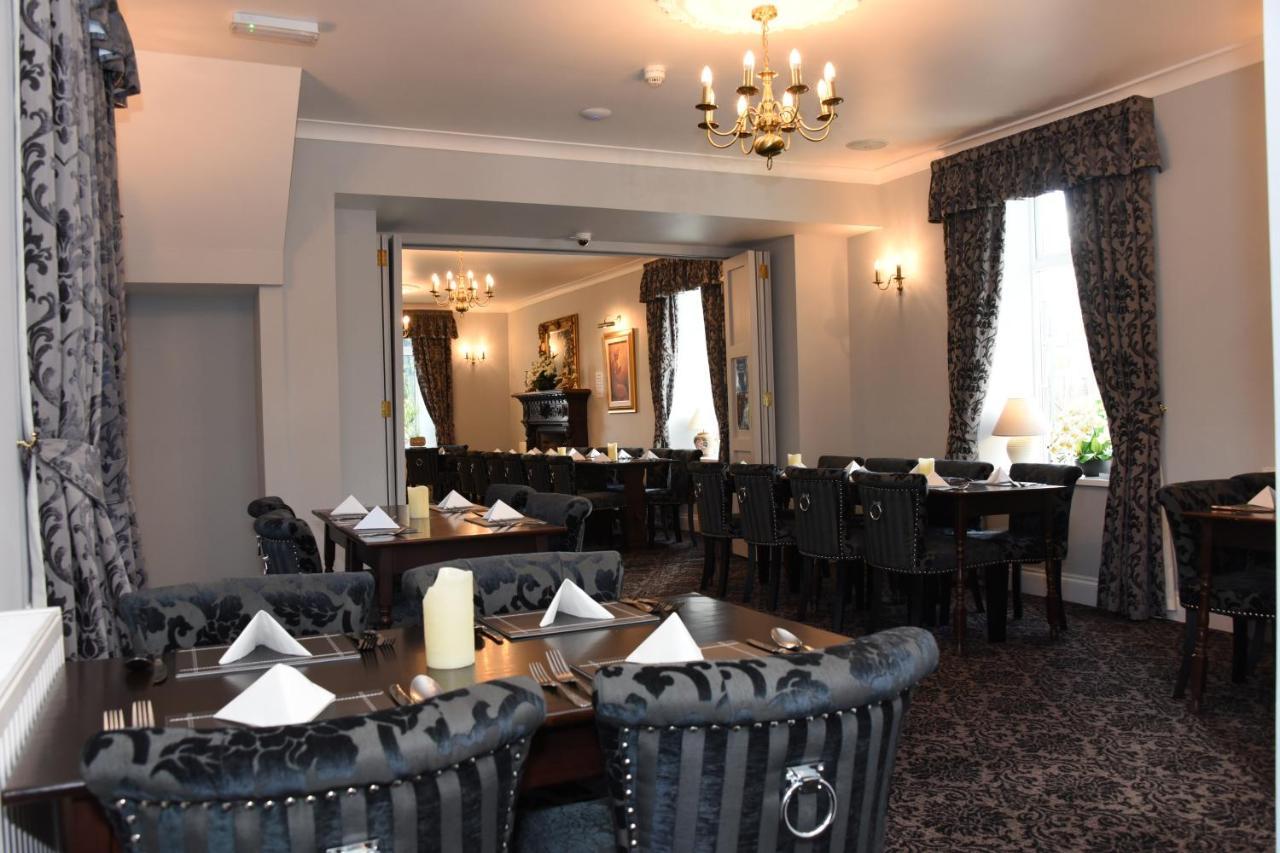 The Llanelwedd Arms Hotel بيلث ويلز المظهر الخارجي الصورة
