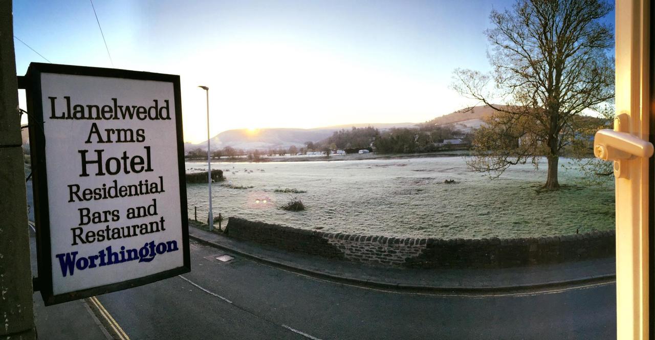 The Llanelwedd Arms Hotel بيلث ويلز المظهر الخارجي الصورة